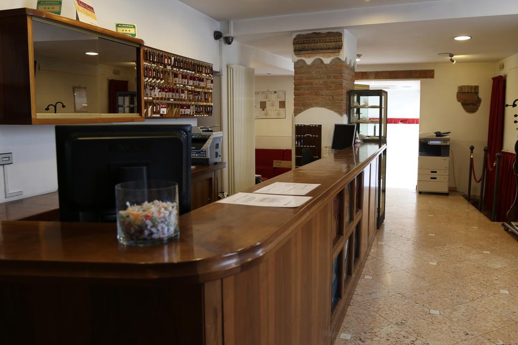 Hotel Mantegna Stazione Mantua Zewnętrze zdjęcie
